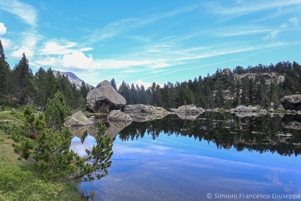 Lago di Leser nel Parco del Monte Avic %%sep%% gruppo per fare trekking lifeintrek in buona compagnia per fare trekking