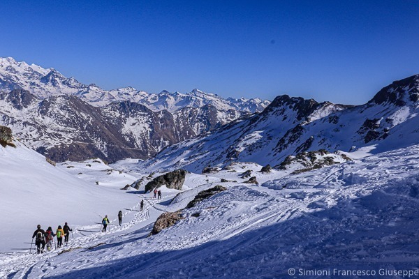 Col Chaleby Aosta Ciaspole Trekking Montagna Ciaspole