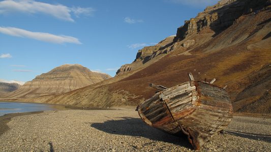 Svalbard terre ai confini del mondo trekking in terra selvaggia
