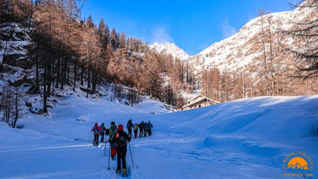 Valle Orco Carro Trekking Lifeintrek Ciaspole Ciapolate Zainoinspalla Piemonte Cima Bossola Val Chiusella
