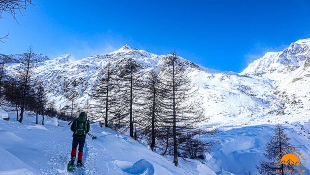 Valle Orco Carro Trekking gruppo per fare trek Lifeintrek Ciaspole Ciapolate Zainoinspalla Piemonte Cima Bossola Val Chiusella trekking Milano Legnano Gallarate