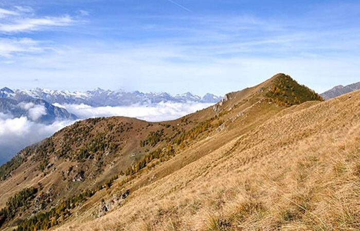 Trekking Vetta tra Piemote aosta Zainoinspalla Lifeintrek Becca di Nona Trek Hike 3000 Montagna Dorsale