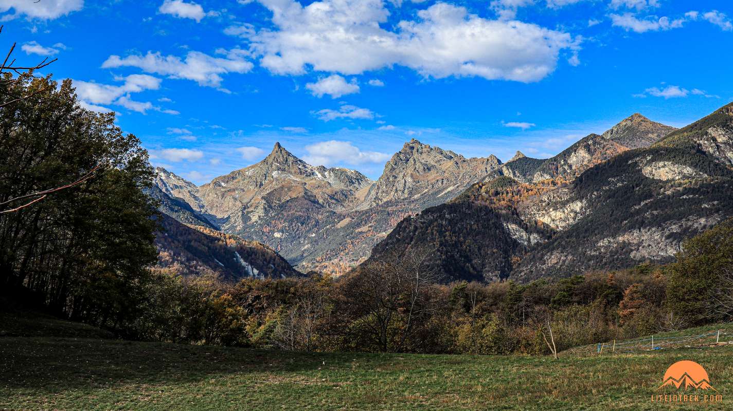 Trek Lago De Ville Aosta Verres Troille Alpeggi Trekking Lifeintrek Trekking Monte Avic Zainoinspalla Controvento Nortwest Sentierando