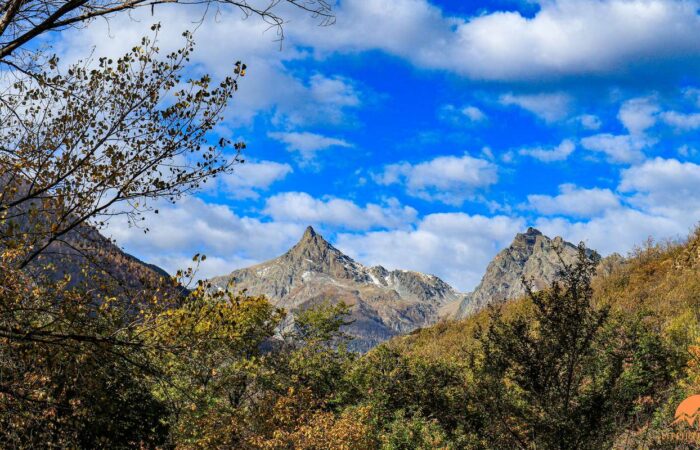 Trek Lago De Ville Aosta Verres Troille Alpeggi Trekking Lifeintrek Trekking Monte Avic Zainoinspalla Controvento Nortwest Sentierando