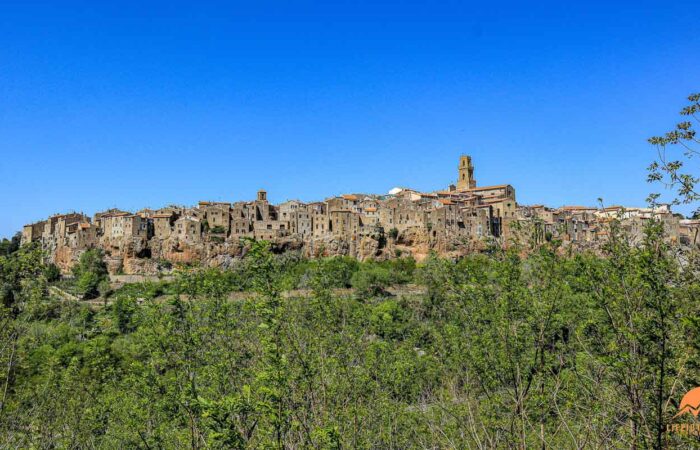 Trek Vie Cave Sorano Pitigliano Sovana Toscana Lifeintrek Trekking Milano Legnano Zainoinspalla