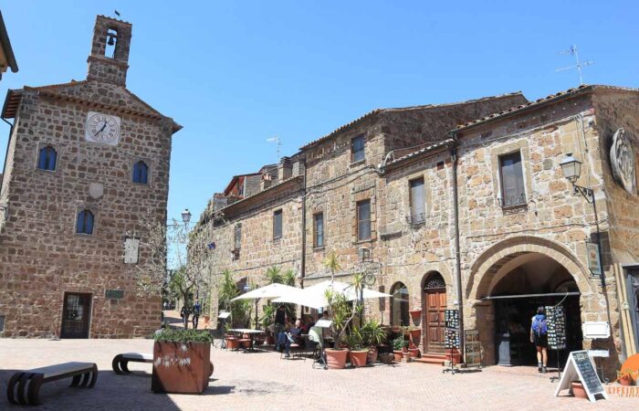 Trek Vie Cave Sorano Pitigliano Sovana Toscana Lifeintrek Gruppo Trekking Milano Legnano