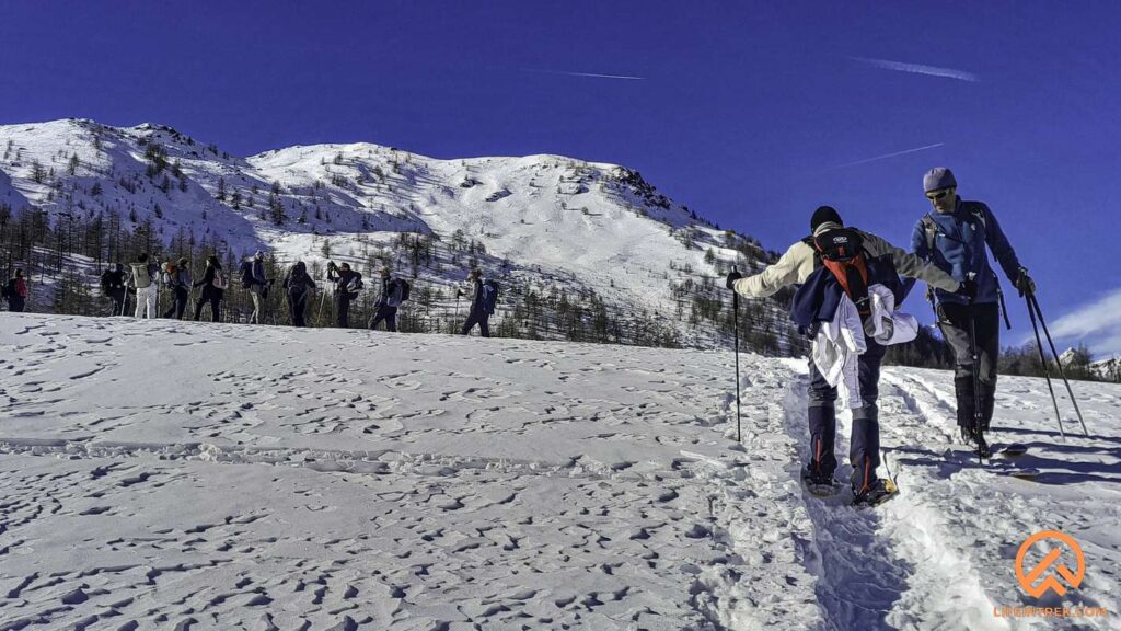 Lifeintrek Ciaspolata Cheneil Trekking Partenza Legnano Controllo ARTVA