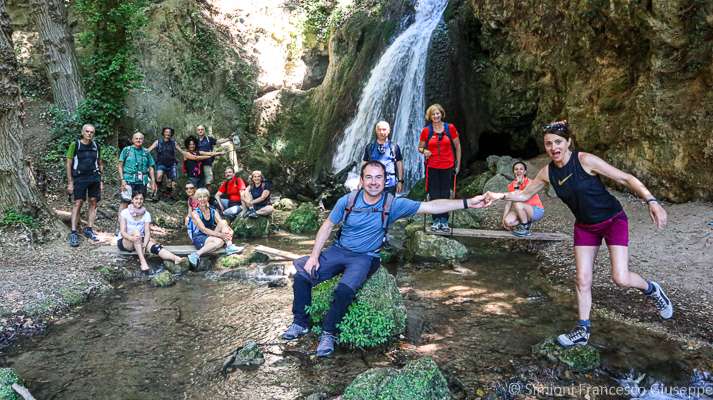 Eremo di Santa Maria Giacobbe Cascate del Menotre Val Menotre Pale Val Menotre cosa fare in Umbria vista a borghi e paesi