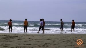 Trekking camminando sulla Spiaggia
