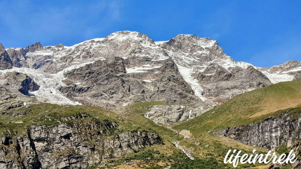 Dove nasce il Sesia il Monte Rosa per un trekking in alta Valsesia Ghiacciaio del Monte Rosa