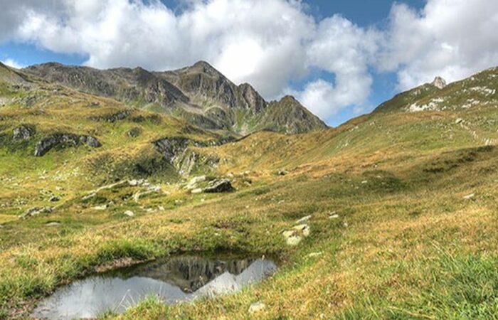 Escursioni Passo Del Lucomagno Capanna cadagno Passo Delle Colombe in Svizzera gruppo Escursioni Milano in Svizzera e Provincia