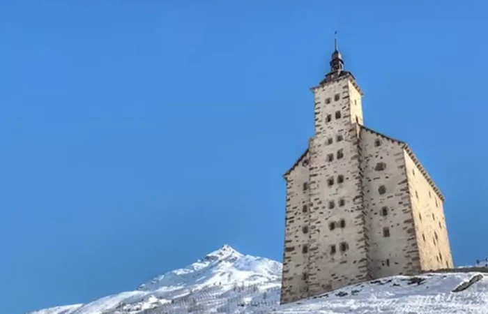 Ciaspolata e Ciaspole Chiesa Passo Del Sempione Svizzera