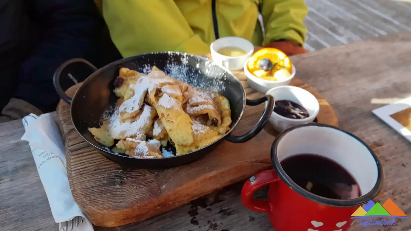 Cucina Sud Tirolese e Trentino Alto Adige cosa si mangia di Dolce in Val Di Funes Kaiserschmarrn