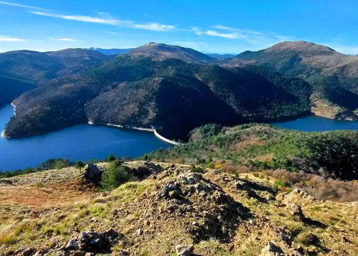 Laghi del Gorzente 🏞️i sentieri nel Parco Delle Capanne di Marcarolo, sul sentiero Naturalistico dei Laghi Tra Liguria e Piemonte.