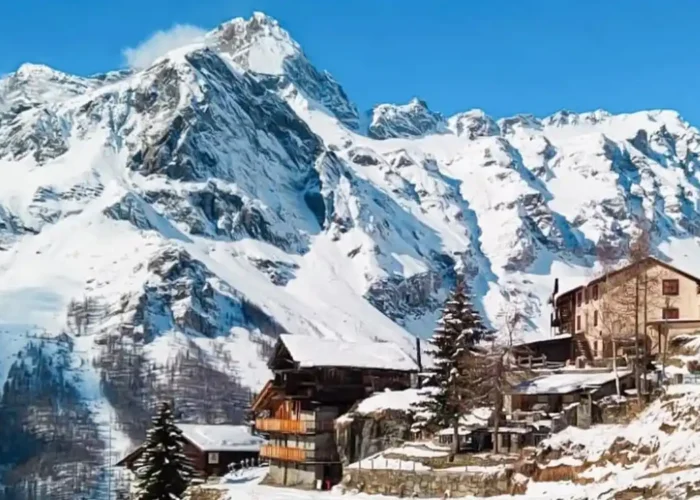 Escursione Rifugio Ferraro, partiremo dal Saint Jacques in Val d'Ayas, il trekking sul bel sentiero ci porterà alla frazione Resy 🥘🏔️
