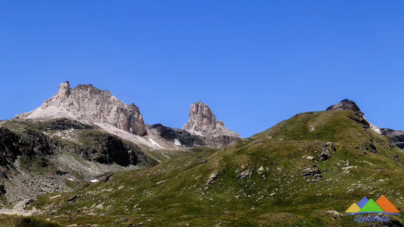 Cime Bianche in Val d'Ayas, dove si trova, itinerario ad anello, percorso e sentiero, dove parcheggiare e partenza