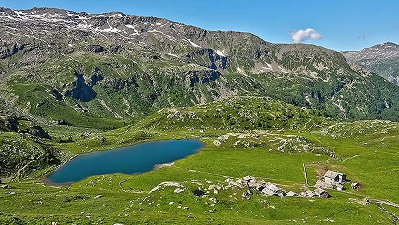Escursione al Rifugio Chiavenna ed al Vallone di Angeloga e Pizzo Stella con il gruppo escursionistico della Lombardia di Milano Legnano.