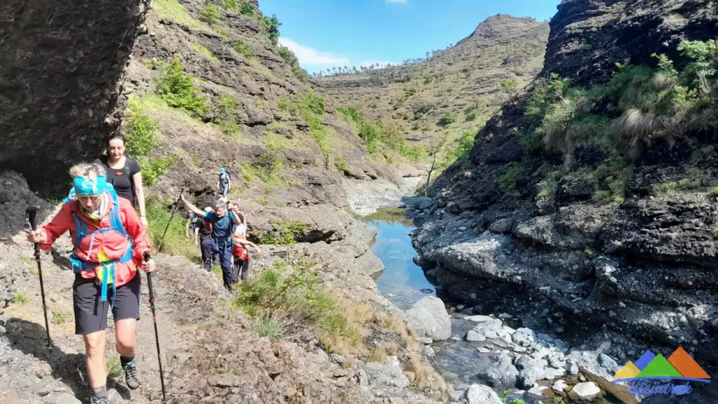 Camminando al fianco Del Torrente Gargassa