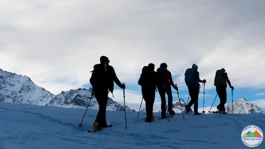 Pointe De La Pierre Ciaspolata Val d'Aosta Con Neve