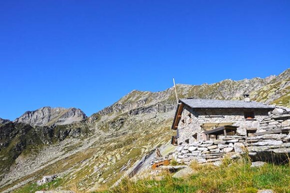 RIFUGIO VALLEE VAL SERMENZA [E]